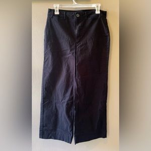 Old Navy high-waisted wide-leg cropped chino pants, black, size 6